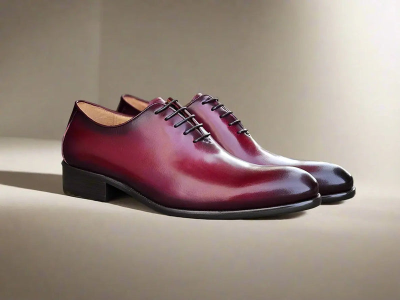 Carrucci: Polished Calfskin Whole Cut Oxford Dress Shoe
