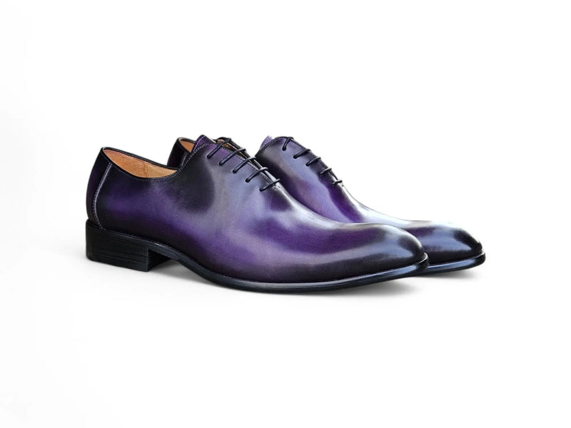 Carrucci: Polished Calfskin Whole Cut Oxford Dress Shoe