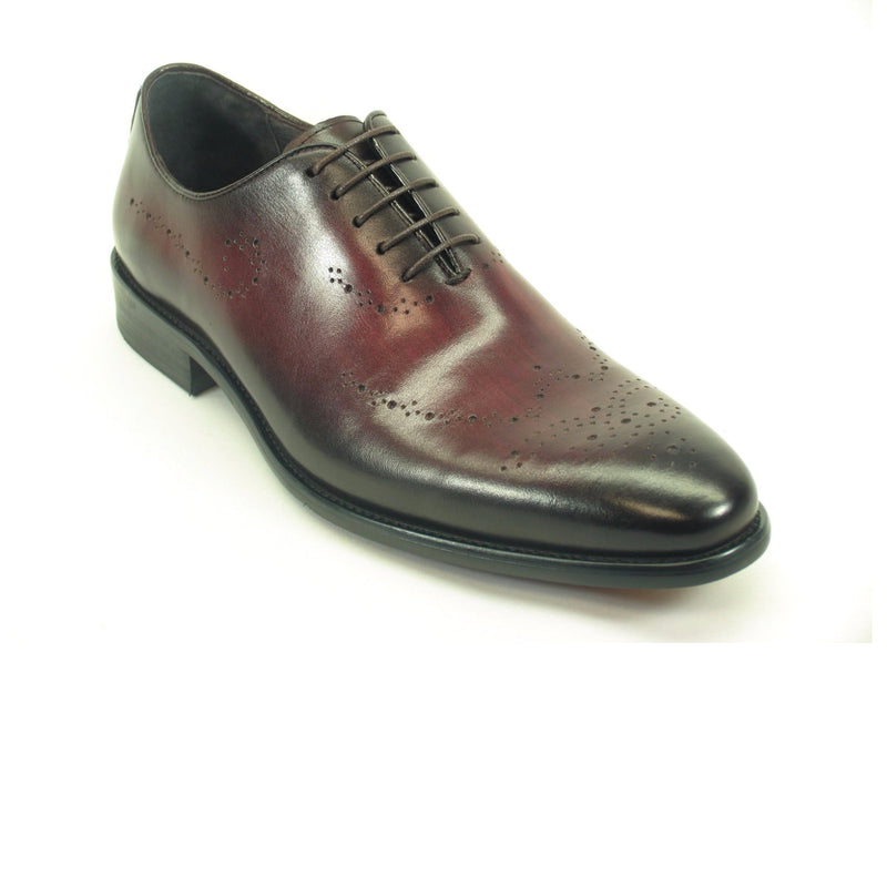 Carrucci Whole Cut Oxford with Medallions