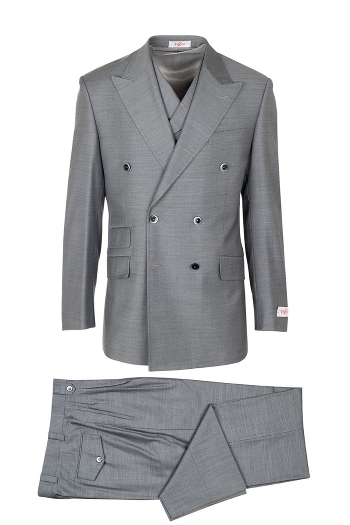 Tiglio Italian suit: Double-breasted gray jacket (structured, wide lapels) with two pockets & buttons. Matching flat-front trousers, subtle texture, side pocket, belt loops.
