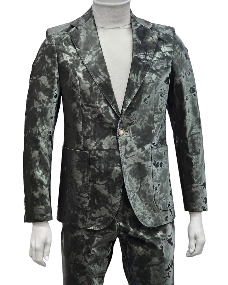 Men's slim fit suit in faux green leather with marbled pattern. One-button jacket, notched lapel, and two patch pockets. Stylish and modern design.
