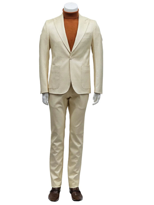 Ivory slim-fit men's suit with basket weave. One-button blazer, peak lapels, and tailored pants. Seamless design for a sophisticated look.

