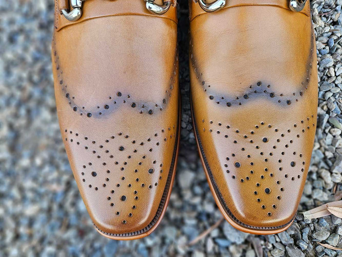 Carrucci KS261-04 Wholecut Two Tone Buckle Loafer