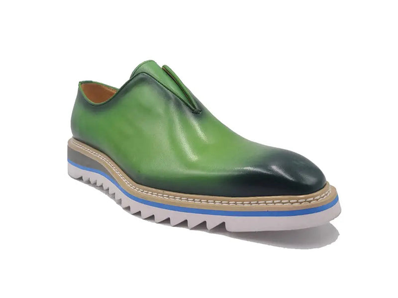 Carrucci Laceless Loafer with Contrast color lightweight sole