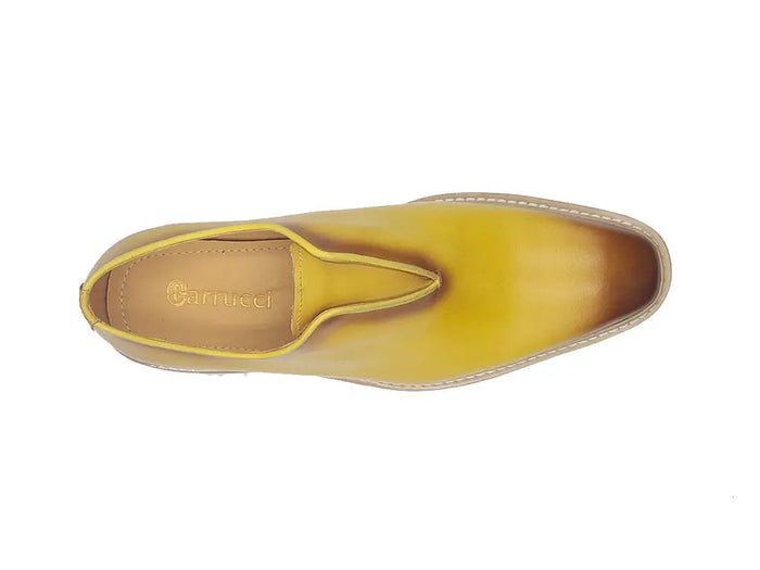 Carrucci Laceless Loafer with Contrast color lightweight sole