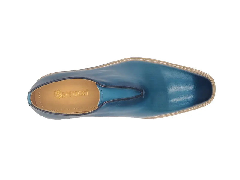 Carrucci Laceless Loafer with Contrast color lightweight sole
