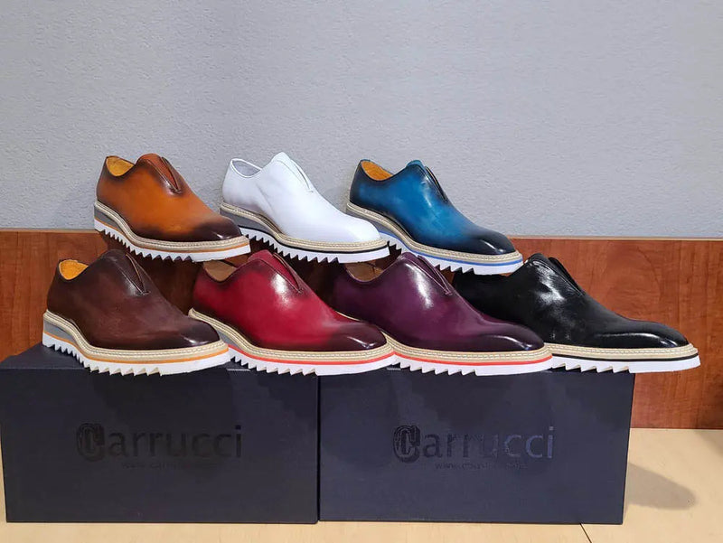 Carrucci Laceless Loafer with Contrast color lightweight sole