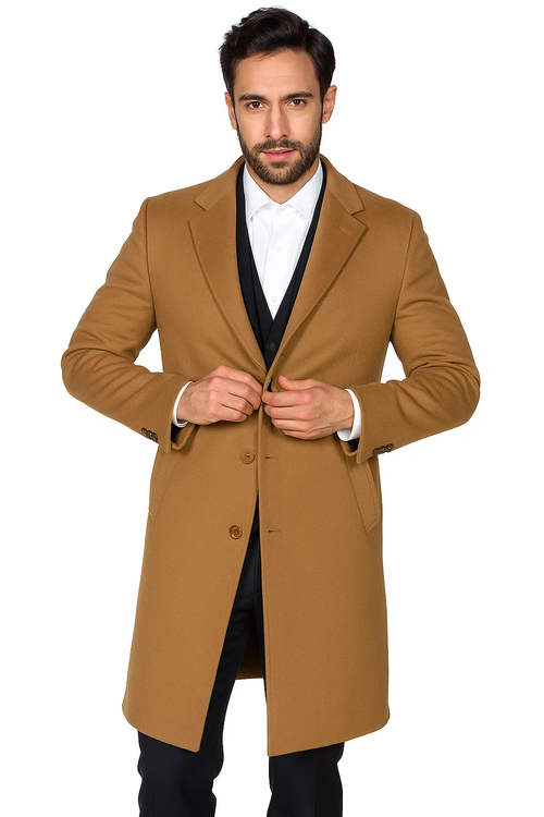 Classic men's camel overcoat: single-breasted, peak lapel, wool blend. Structured fit, three front buttons, side pockets. Tapered sleeves with cuff buttons. Smooth texture, tailored look.
