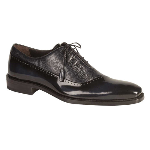 Mezlan Potsdam oxford shoes for men. Grey calfskin leather with a cap toe design. Smooth, polished finish and decorative perforations. A stylish and sophisticated choice.
