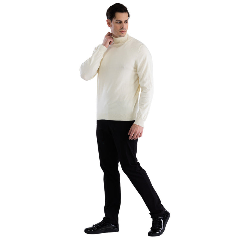 Alberto Nardoni men's off-white turtleneck sweater. Fitted silhouette with long sleeves and ribbed hem. Soft, light knit fabric. Turtleneck fully covers the neck. Subtle texture, no visible patterns.
