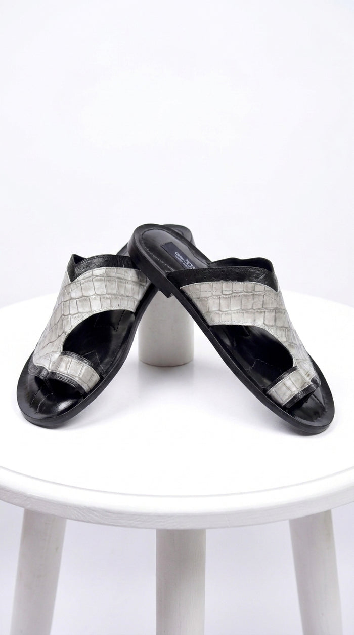 Corrente 5831 Men’s Exotic Crocodile Sandals – Black & Grey