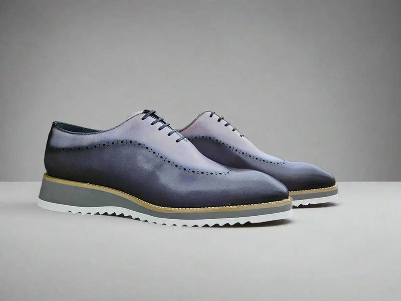 Carrucci Two Tone Oxford With Lightweight Sole