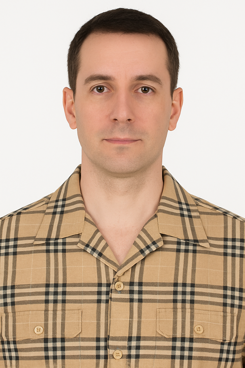 Men's summer shirt: lightweight, beige plaid with relaxed collar and two pockets. Black & brown lines intersect.
