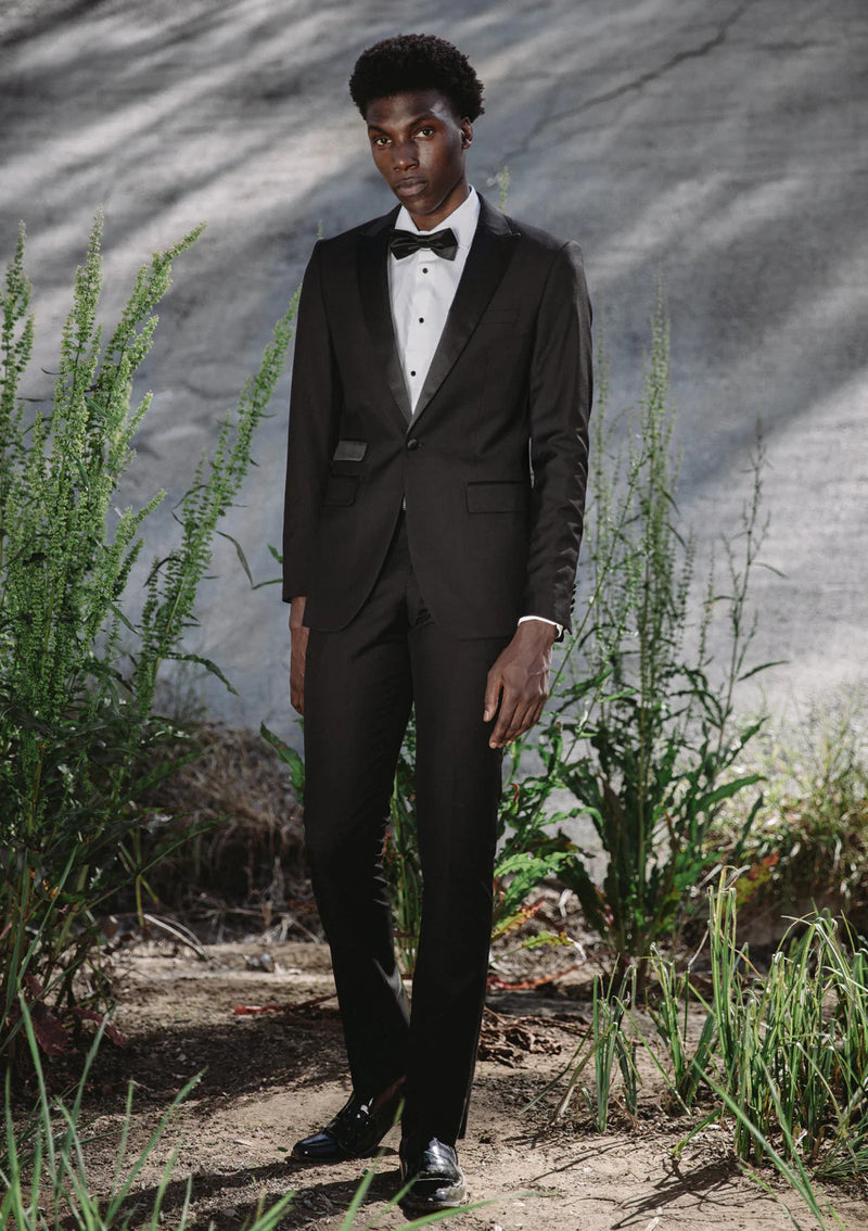Black Peak Lapel Ticket Pocket Tuxedo