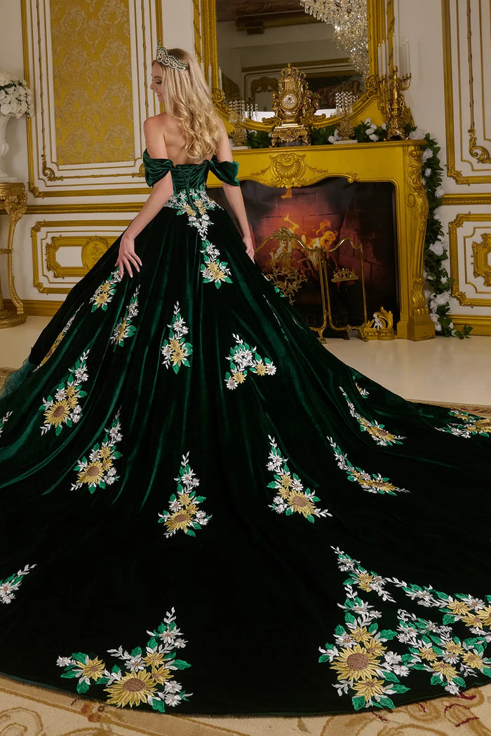 Emerald Green Charro Quinceanera Dress Sweetheart Ruffled Ball Gown by Elizabeth K GL3637
