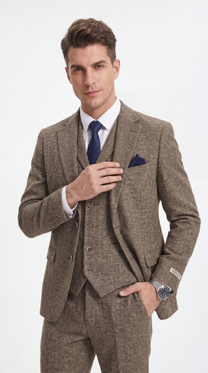 Stacy Adams Men’s Herringbone 3 Piece Hybrid Fit Suit, Formal Wedding Business Suit in Brown and Gray