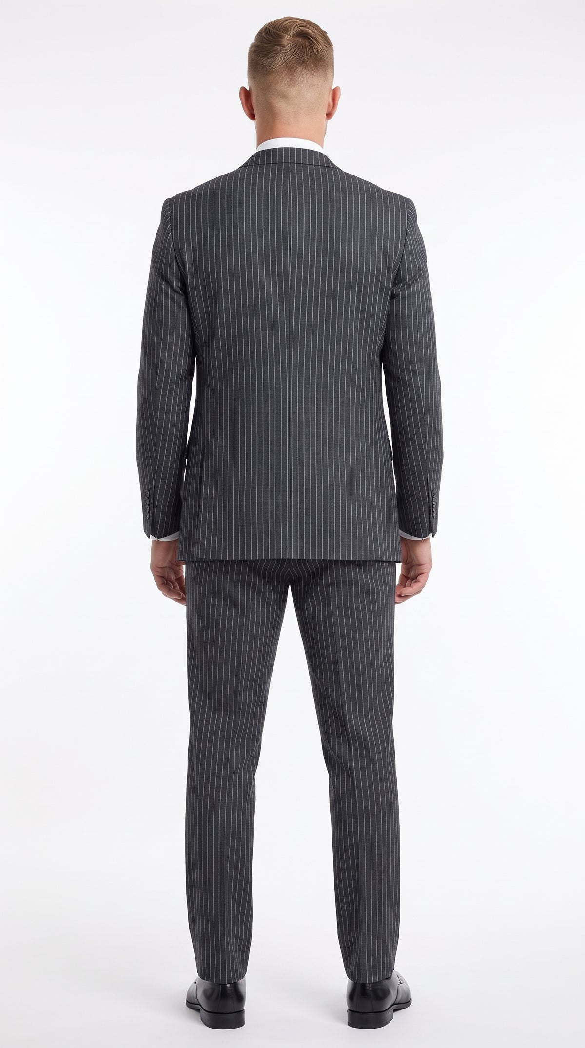 Men's Charcoal Grey Bold Pinstripe 3-Piece Gangster Suit – 2 Button Vested 1920s Vintage Classic Formal Suit