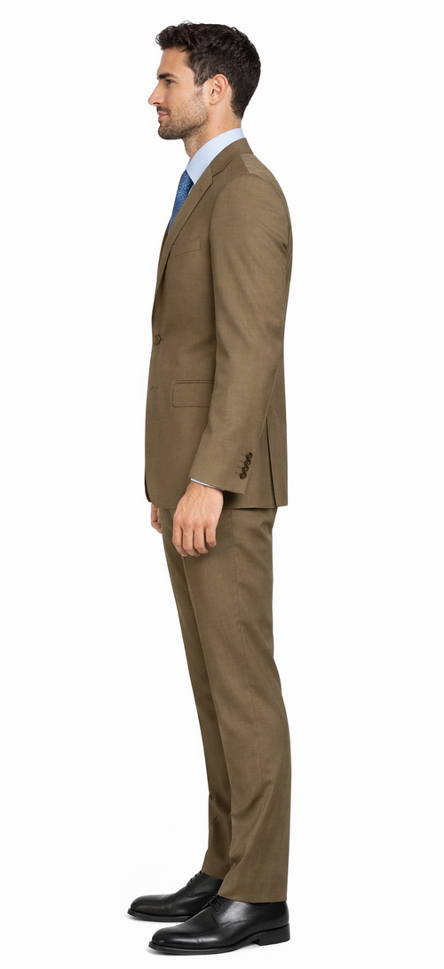 Mantoni camel wool suit: tailored, two-button jacket with notched lapels and pocket. Straight-leg trousers in matching taupe. Smooth wool fabric.
