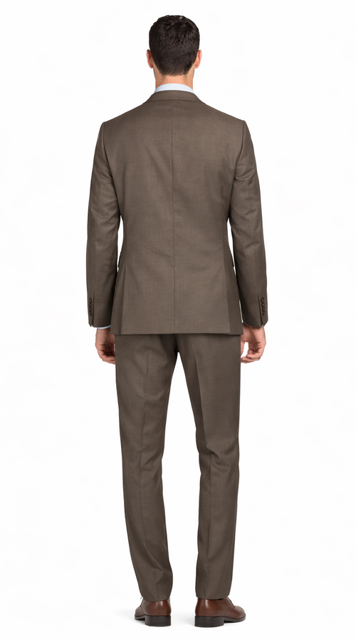 Mantoni camel/taupe wool suit: tailored fit, two-button blazer, single vent. Solid wool fabric, smooth texture. Matching trousers with straight leg, buttoned cuffs. Classic, unpatterned design.
