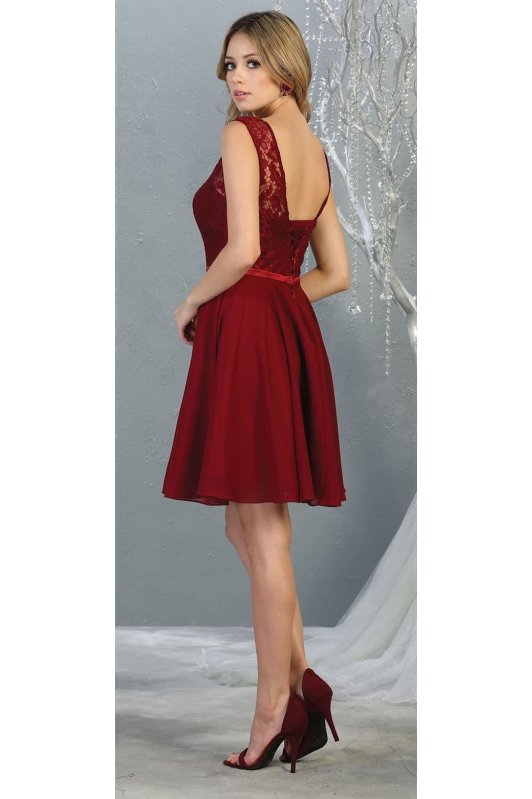 Dama Dresses for Quinceanera in Burgundy Style MQ1814 Quince Outfit