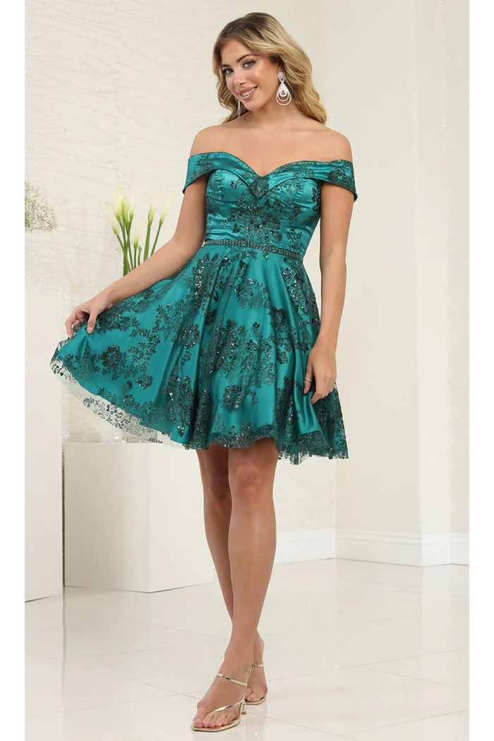Dama Dresses for Quinceanera in Hunter Green Style MQ1933 Quince Outfit
