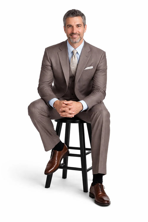 Men’s Great Gatsby Suit – 1920s Classic Fit Tan Banker Pinstripe 3 Button Suit