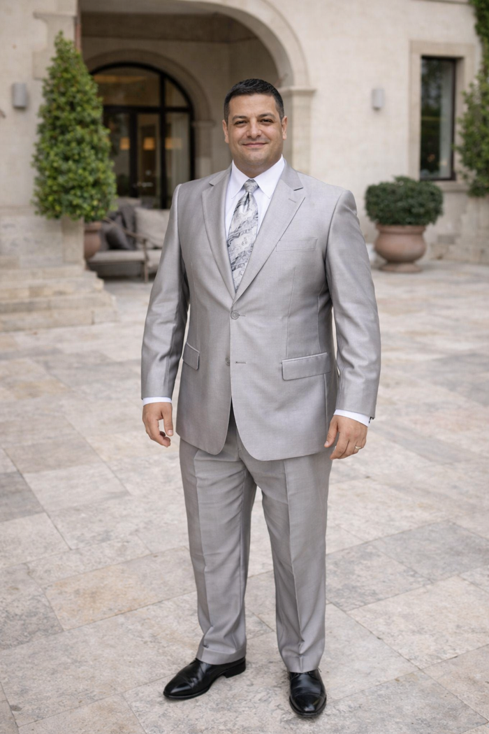 Mens Cheap Grey Suit Mens 2 Button Peak Lapel Shiny Sharkskin Suit in Silver Grey