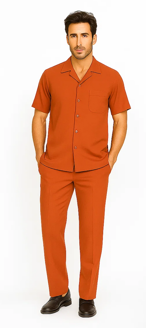 Men's papaya-colored leisure suit: short-sleeve shirt with pocket and straight-leg pants. Lightweight, smooth fabric. Casual, coordinated style.
