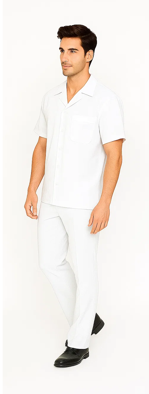 Men's white leisure suit: short-sleeved button-up shirt with chest pocket & relaxed fit. Matching straight-leg pants. Ideal for casual wear.
