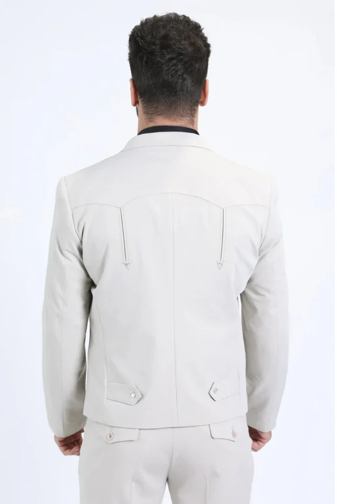White, fitted men's western suit with notched lapel. Smooth, lightweight fabric. Back features vertical seams and flap pockets for a structured look.
