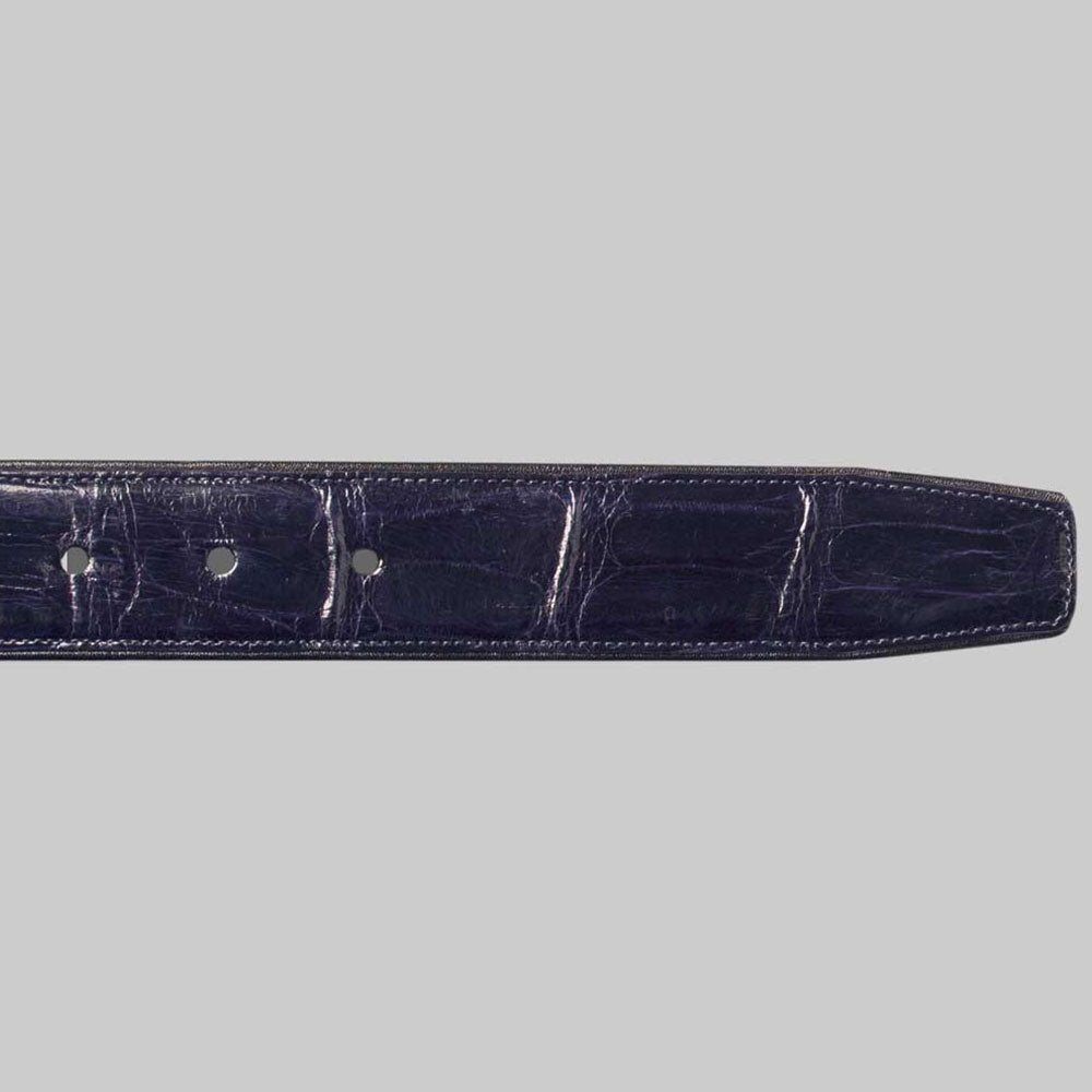 Mezlan AO7907 alligator belt. Long, slender, deep blue with a semi-gloss finish. Genuine alligator skin displays a textured pattern. Multiple adjustment holes and cleanly finished edges.