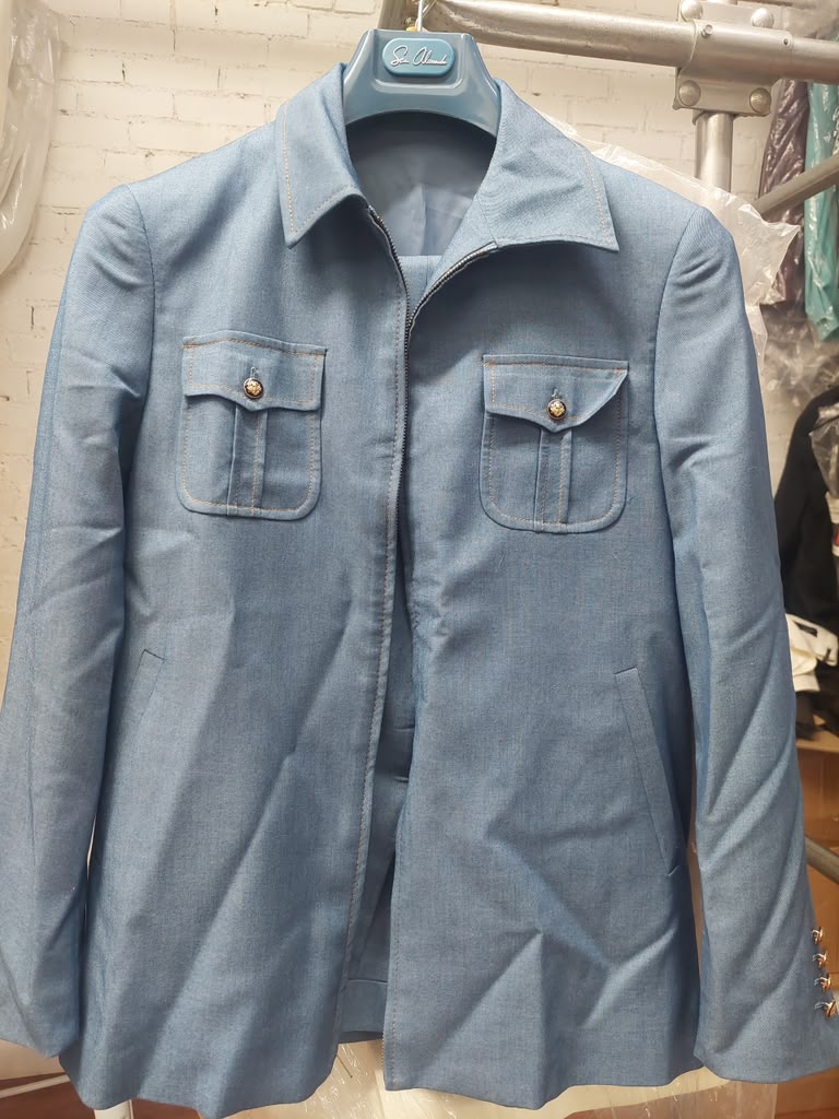 Men’s Light Blue Walking Suit – 2 Piece Casual Leisure Set with Zip Front Jacket Denim Style