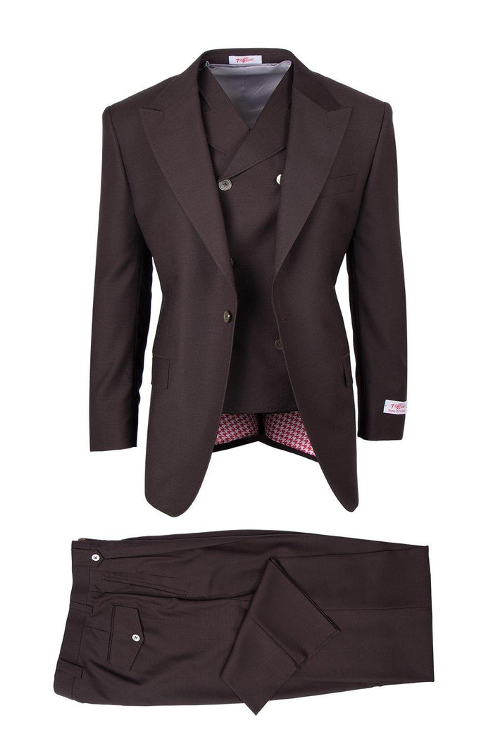 Tiglio Italian suit: Brown, double-breasted blazer with notch lapels, 2 buttons. Matching tailored trousers. Blazer features patterned lining.