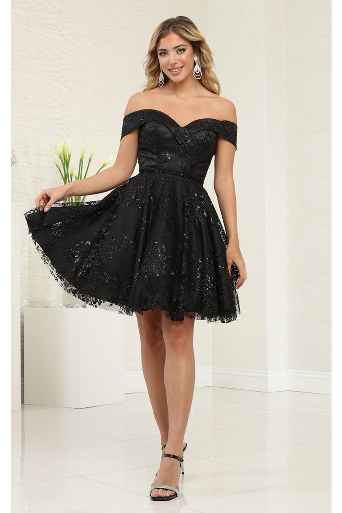 Dama Dresses for Quinceanera in Black Style MQ1933 Quince Outfit