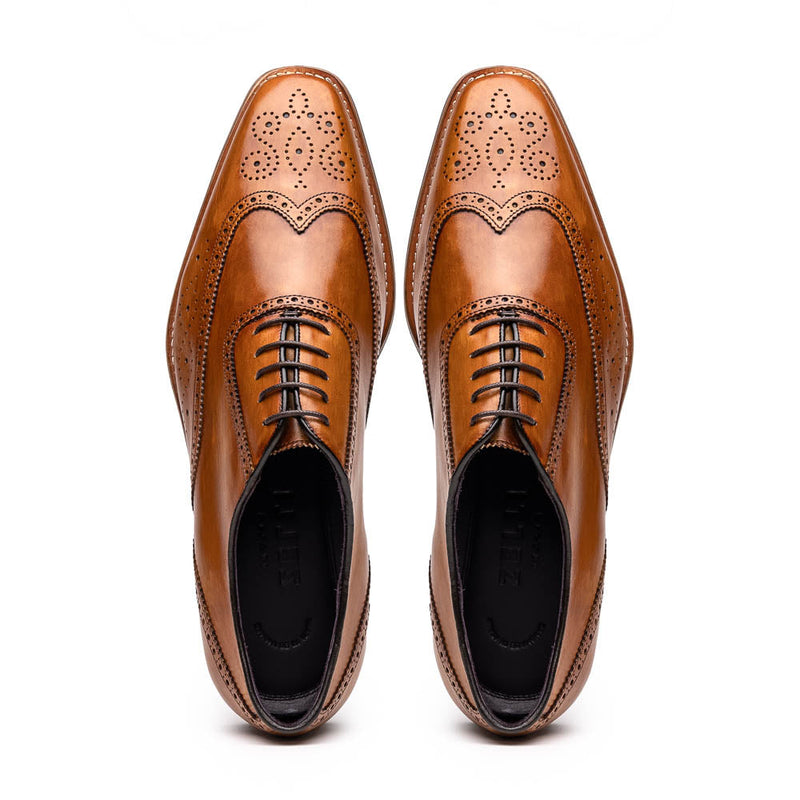 Zelli Stephano Wingtip Oxfords with Brogue Detailing in Camel